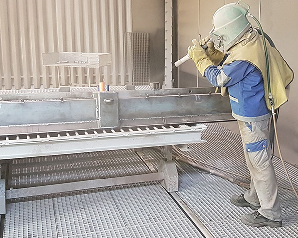 fritz_maschinen_referenzprojekte_lohnstrahlen_mitarbeiter_2